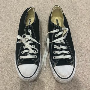 Low top Black Converse